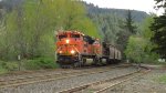 BNSF 8417 leads an westbound grainer